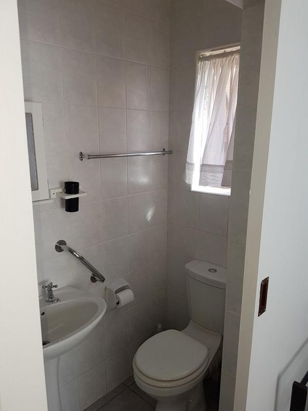 2 Bedroom Property for Sale in Sonstraal Heights Western Cape